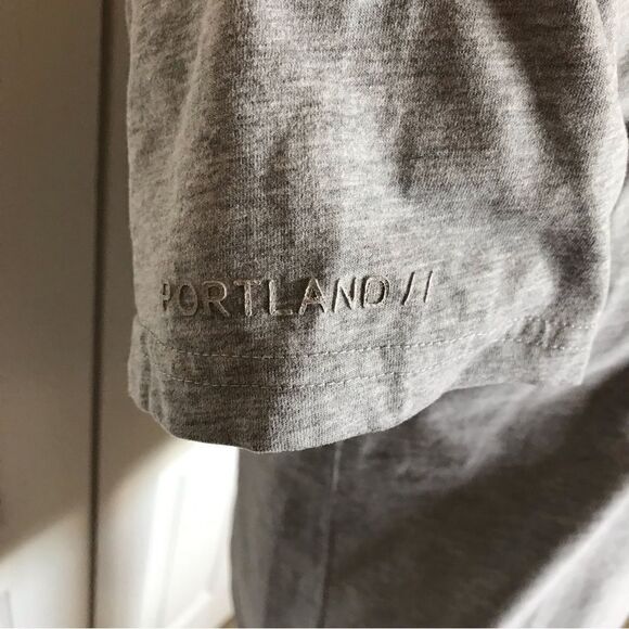 Superdry tee from Portland store - Picture 11 of 11